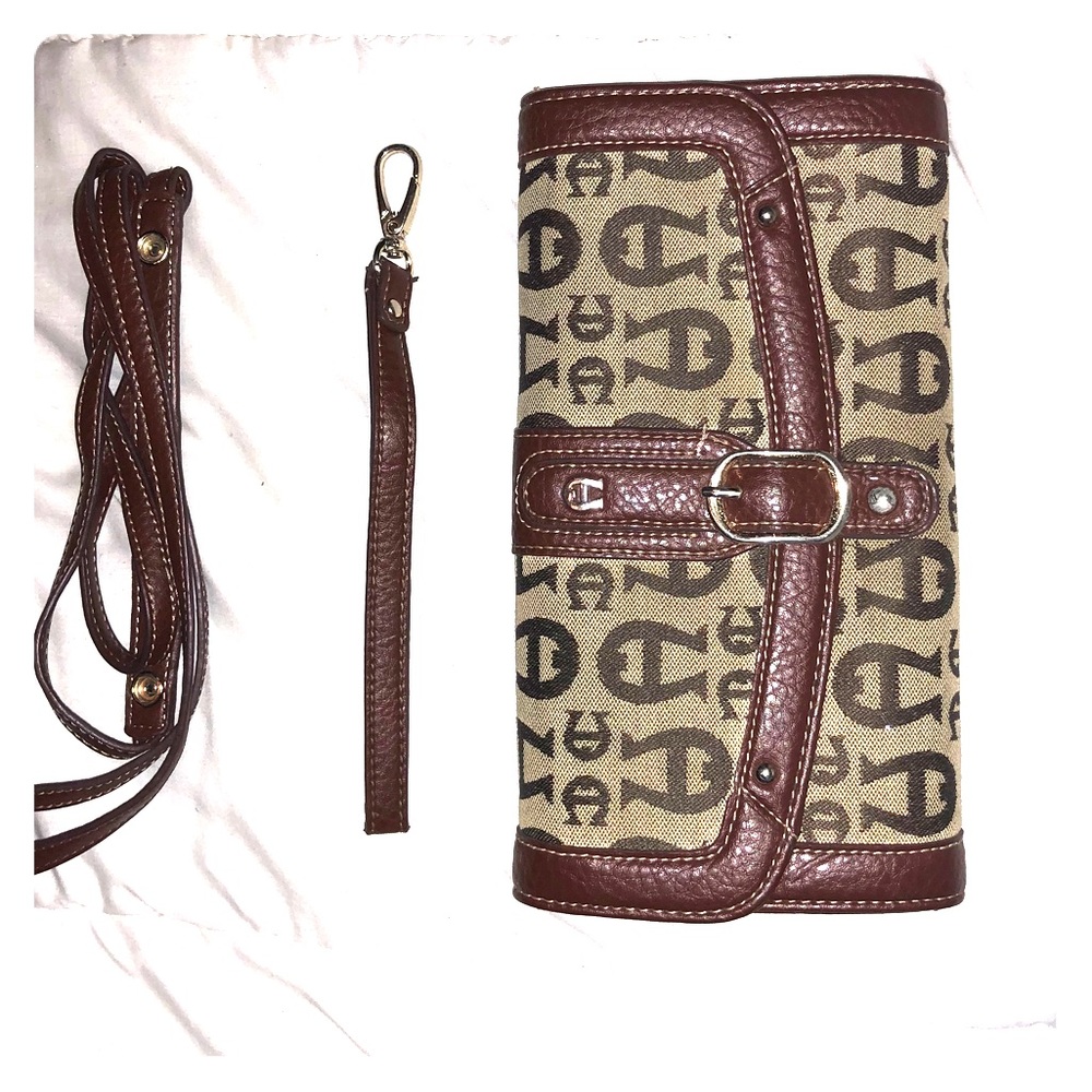 Etienne Aigner crossbody/wristlet/Wallet